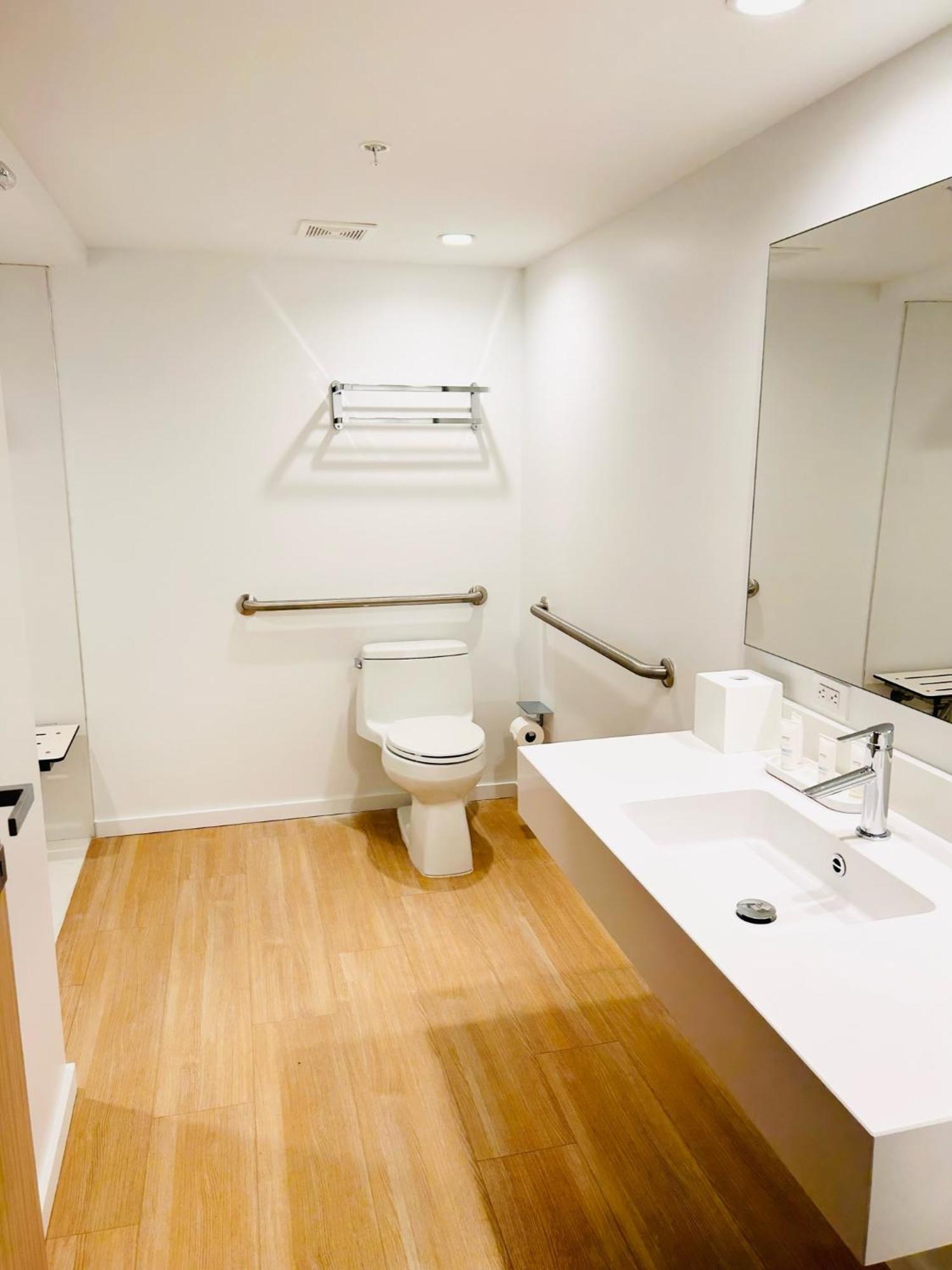 Beach Haus Residences Bal Harbour Phòng bức ảnh